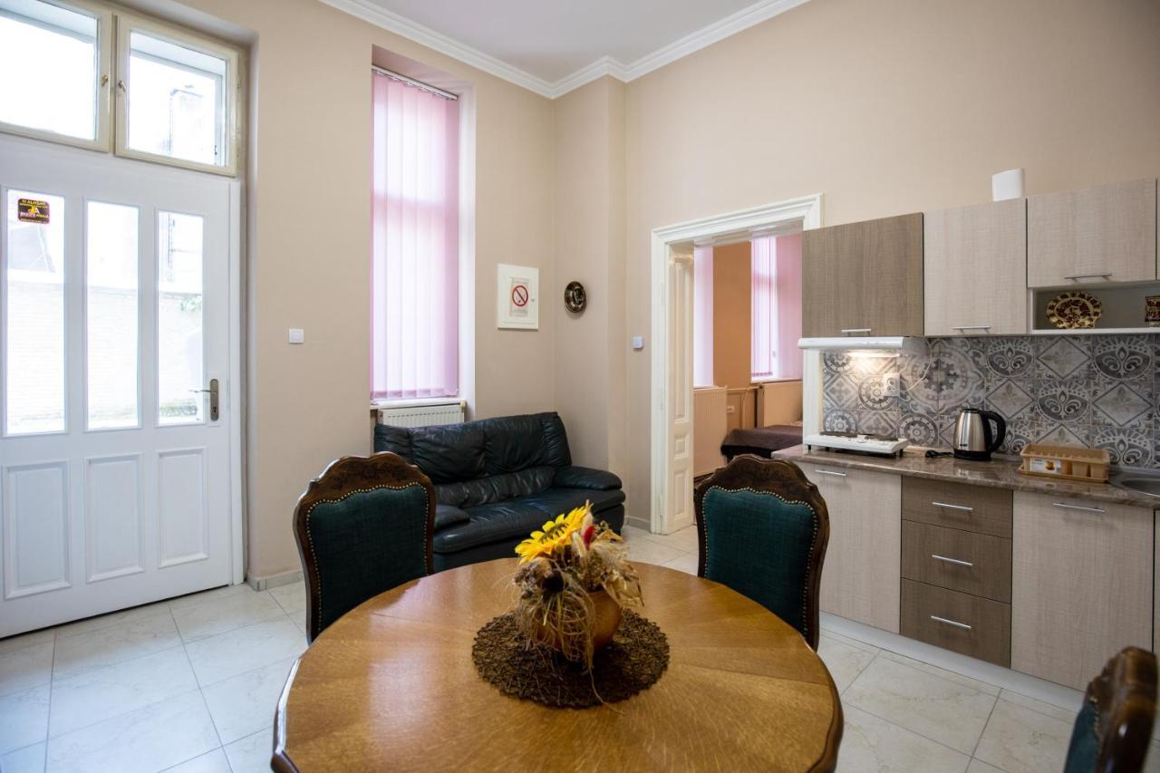 Apartments Borovo Суботица Экстерьер фото